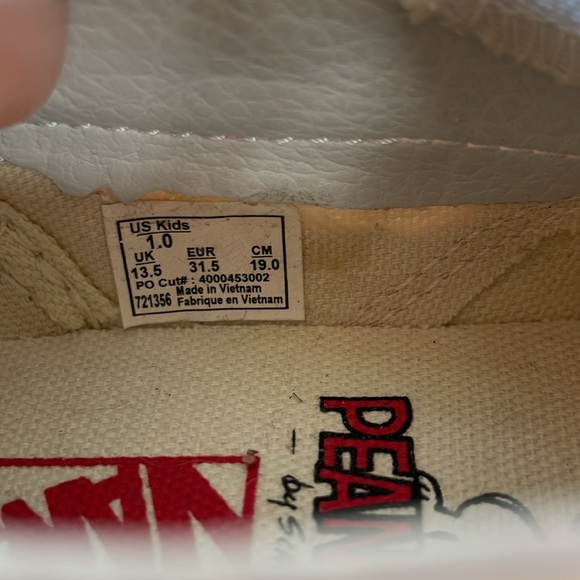 Vans X Peanuts Slip On kids Size 1 Pink Smack- Snoopy, Lucy, Charlie Brown - Picture 5 of 5